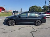 Used 2022 Volkswagen Jetta SE image 2