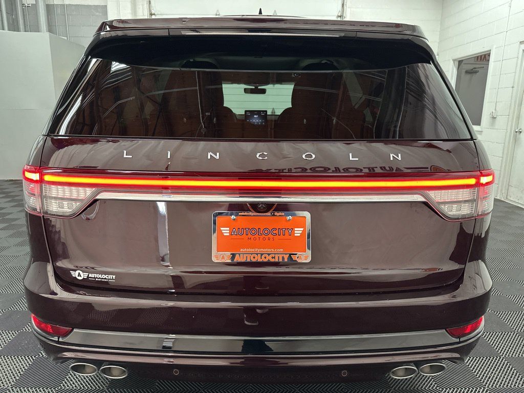 Used 2023 Lincoln Aviator Reserve w/ Equipment Group 201A AWD/4WD image 9