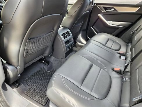 Used 2026 Jaguar F-PACE R-Dynamic S image 21