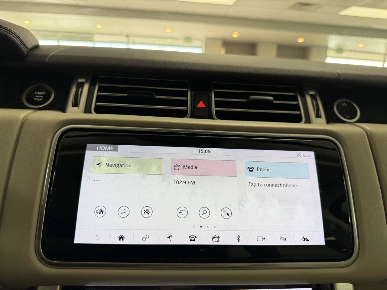 Used 2019 Land Rover Range Rover HSE AWD/4WD image 20
