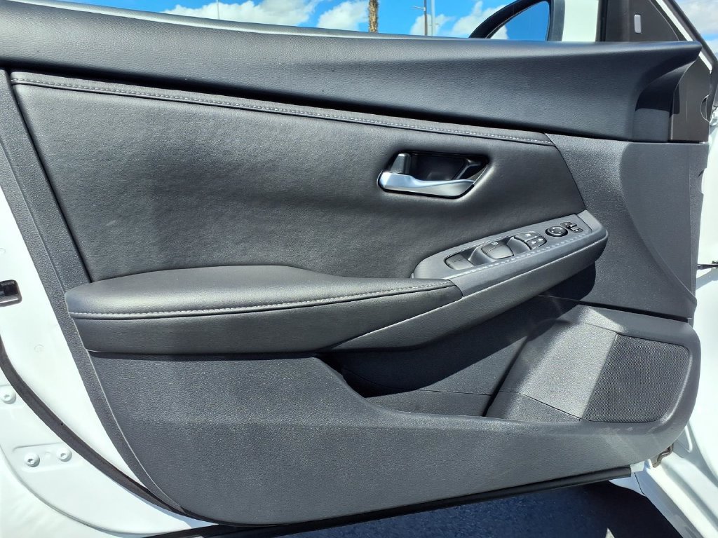Used 2025 Nissan Sentra SV FWD image 23