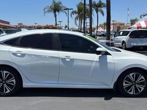 Used 2017 Honda Civic EX-L image 11