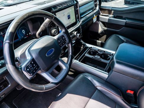 Used 2023 Ford F250 Lariat w/ Lariat Ultimate Package AWD/4WD image 14