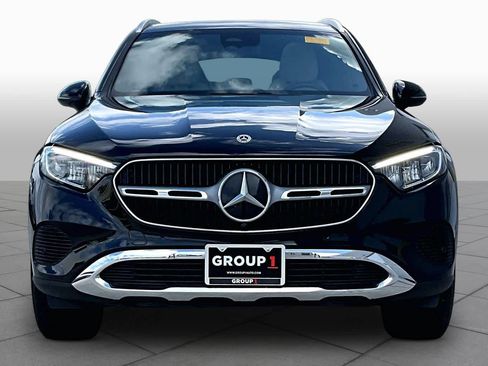 Used 2025 Mercedes-Benz GLC 300 image 4