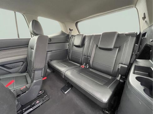 Used 2023 Volkswagen Atlas SE image 17