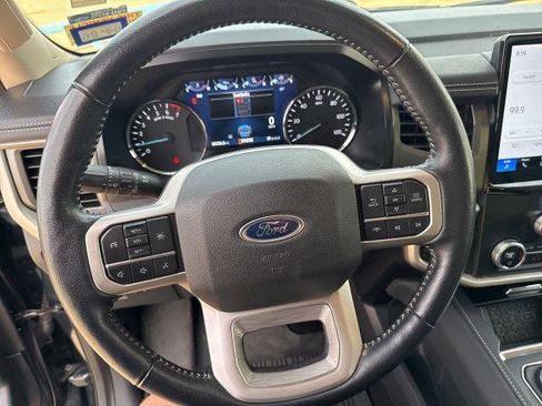Certified 2023 Ford Expedition XLT image 21