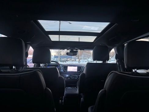 New 2026 Chrysler Pacifica Limited w/ S Appearance Package image 31