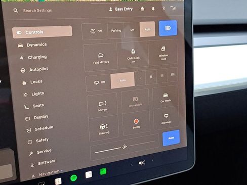 Used 2020 Tesla Model Y Performance image 21