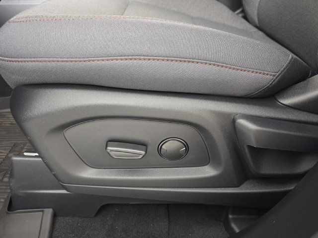 Used 2026 Ford Explorer Active AWD/4WD image 23