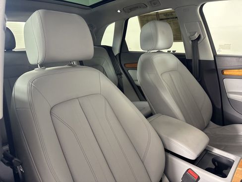 Used 2023 Audi Q5 2.0T Premium AWD/4WD image 27
