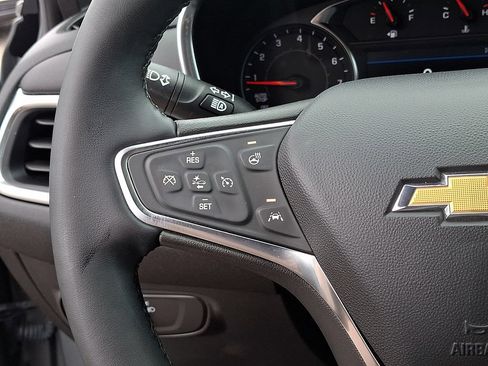 Used 2024 Chevrolet Equinox LT FWD image 20