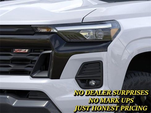 New 2026 Chevrolet Colorado Z71 w/ Midnight Edition image 10