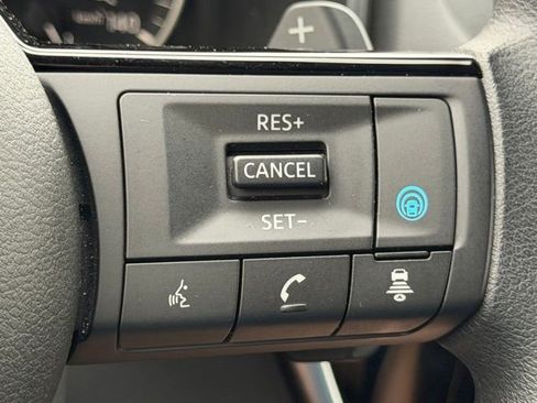 Used 2022 Nissan Rogue SV FWD image 19