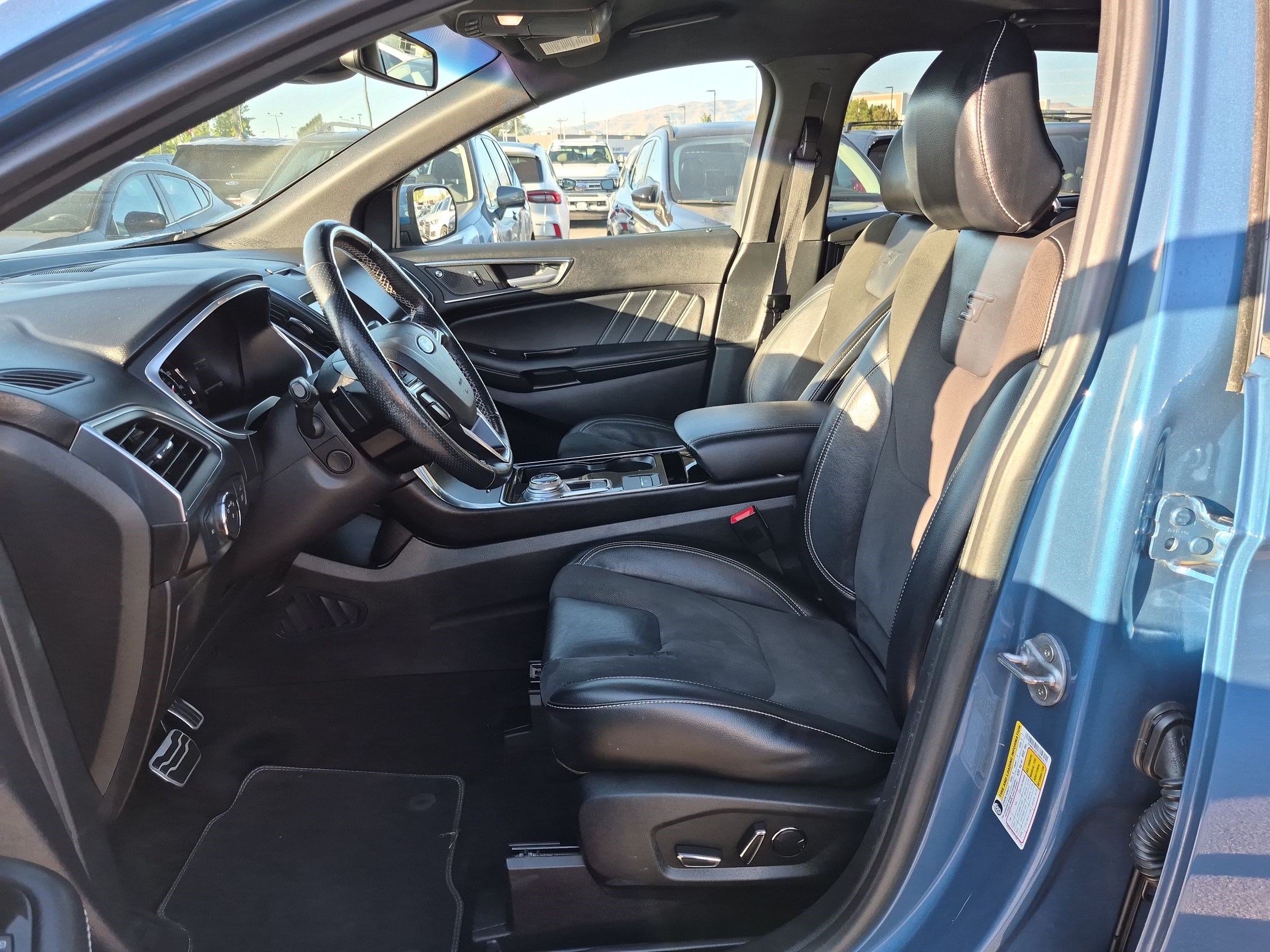 Used 2019 Ford Edge ST AWD/4WD image 17