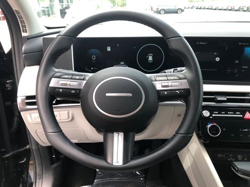 Used 2025 Hyundai Tucson SEL AWD/4WD image 12