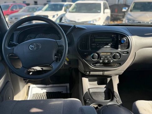 Used 2004 Toyota Sequoia SR5 image 9