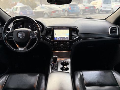 Used 2019 Jeep Grand Cherokee Limited image 21