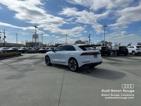 New 2026 Audi Q8 Premium Plus image 7