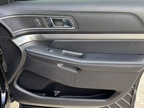 Used 2019 Ford Explorer XLT w/ Equipment Group 201A image 43