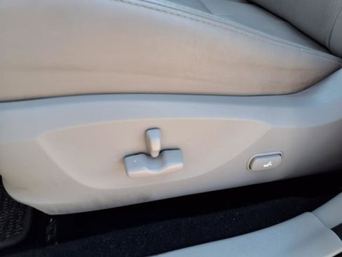 Used 2013 Subaru Forester 2.5X Limited image 21