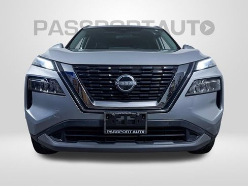 Certified 2022 Nissan Rogue SV w/ SV Premium Package AWD/4WD image 2