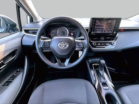 Certified 2022 Toyota Corolla LE FWD image 6