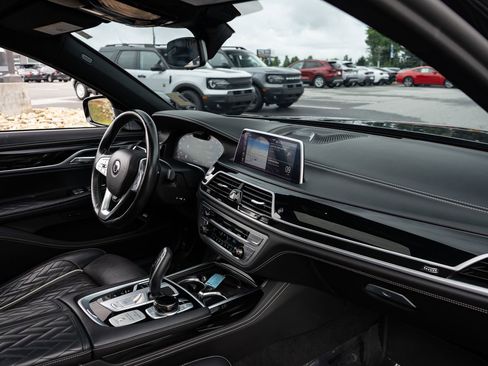 Used 2020 BMW ALPINA B7 xDrive AWD/4WD image 56