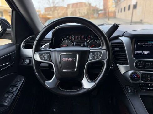 Used 2017 GMC Yukon SLT image 36