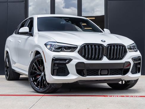 Used 2022 BMW X6 xDrive40i w/ M Sport Package AWD/4WD image 2
