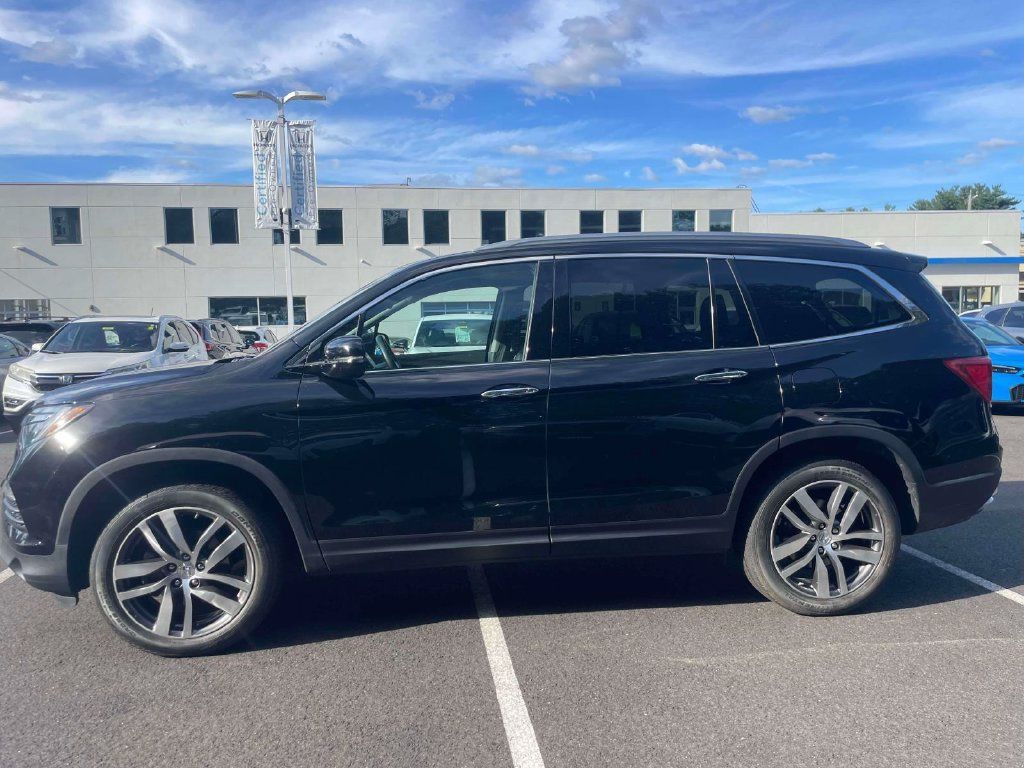 Used 2016 Honda Pilot Touring image 5