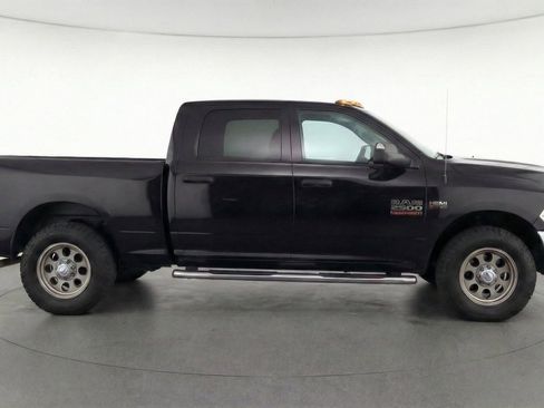 Used 2015 RAM 2500 Tradesman w/ Chrome Appearance Group image 5