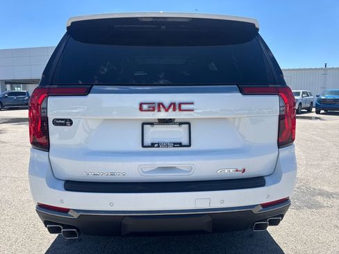 New 2026 GMC Yukon AT4 w/ AT4 Premium Plus Package AWD/4WD image 5