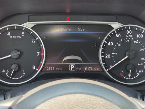Used 2024 Nissan Sentra SR FWD image 22