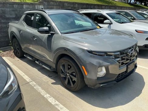 Used 2023 Hyundai Santa Cruz Night AWD/4WD image 2
