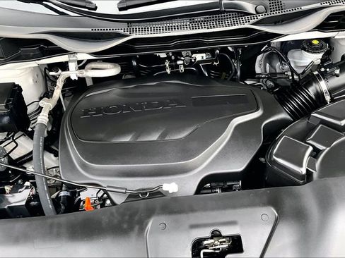 Used 2023 Honda Odyssey Elite image 13