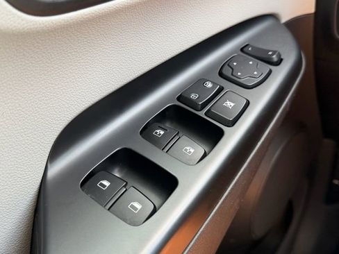 Used 2023 Hyundai Kona SEL w/ Convenience Package FWD image 28