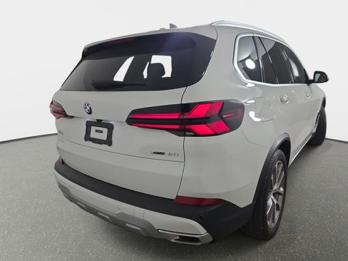 Certified 2025 BMW X5 xDrive40i w/ Parking Assistance Package AWD/4WD image 36