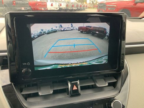 Used 2024 Toyota Corolla LE image 19