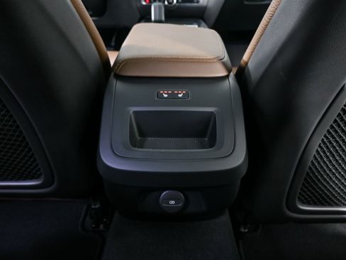 Certified 2025 Volvo V60 B5 Cross Country Plus image 21