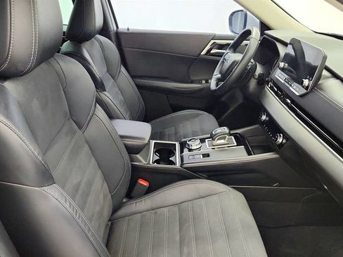 Used 2023 Mitsubishi Outlander SE FWD image 21