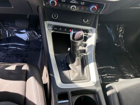 Used 2023 Audi Q3 2.0T Premium image 24