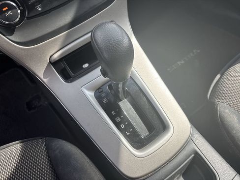 Used 2015 Nissan Sentra S FWD image 21