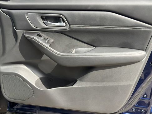 Used 2026 Nissan Rogue Dark Armor FWD image 12