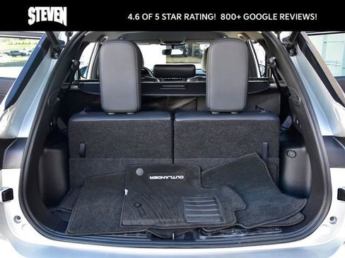 Used 2023 Mitsubishi Outlander SE image 35