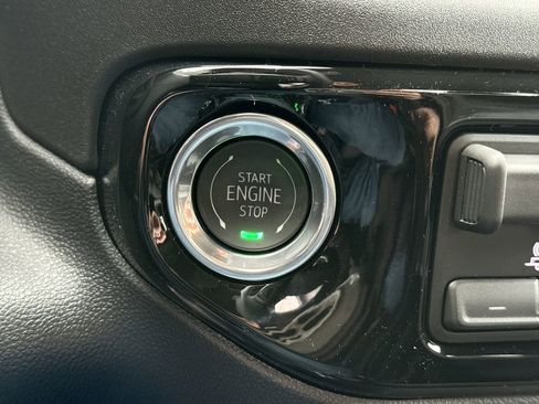 New 2026 GMC Sierra 1500 Elevation AWD/4WD image 17