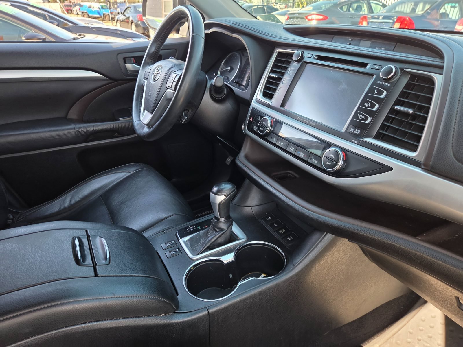 Used 2016 Toyota Highlander XLE AWD/4WD image 15