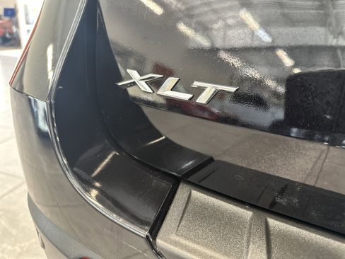 Certified 2022 Ford Explorer XLT w/ Equipment Group 202A image 11