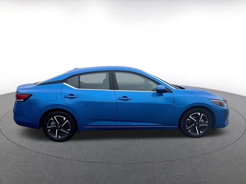 Used 2025 Nissan Sentra SV image 16