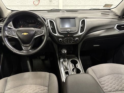 Used 2018 Chevrolet Equinox LT image 10