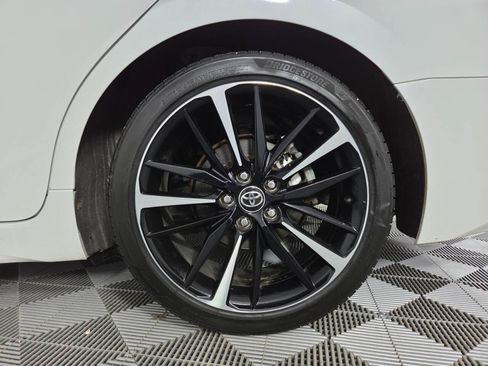 Used 2020 Toyota Camry XSE FWD image 11